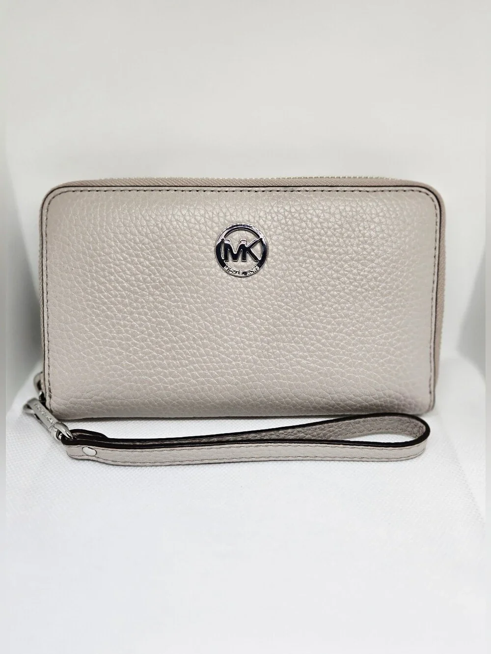 Michael Kors Pebble Leather Wristlet Wallet in Taupe